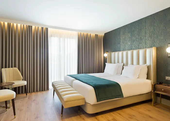 Acta The Avenue Hotel