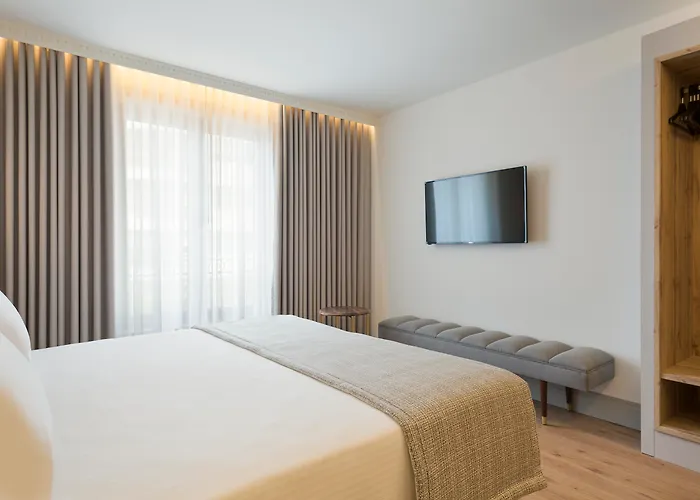 Acta The Avenue Hotel